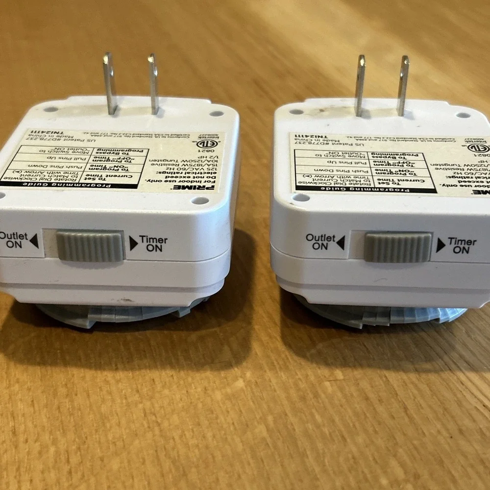 Lot 2 Prime Time-All Appliance Lamp 24Hr Automatic Timer Model TNI24111
